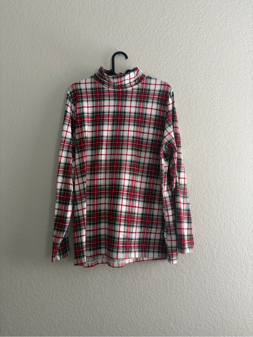 Lands' End 90s Christmas Red, White & Green Plaid Turtleneck Long-Sleeve Top